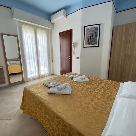 Hotel Nanni Garni Ρίμινι Εξωτερικό φωτογραφία