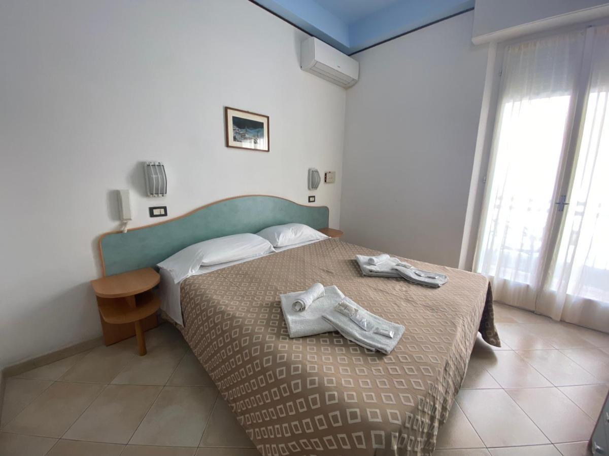 Hotel Nanni Garni Ρίμινι Εξωτερικό φωτογραφία