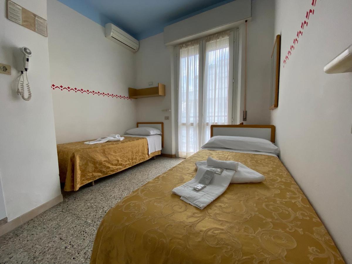 Hotel Nanni Garni Ρίμινι Εξωτερικό φωτογραφία