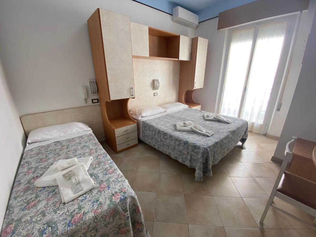 Hotel Nanni Garni Ρίμινι Εξωτερικό φωτογραφία