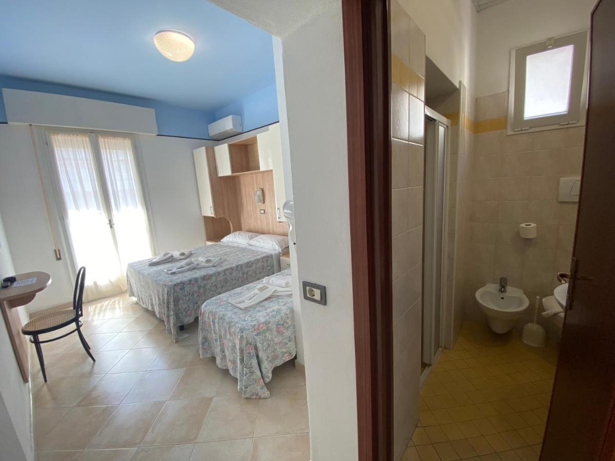 Hotel Nanni Garni Ρίμινι Εξωτερικό φωτογραφία