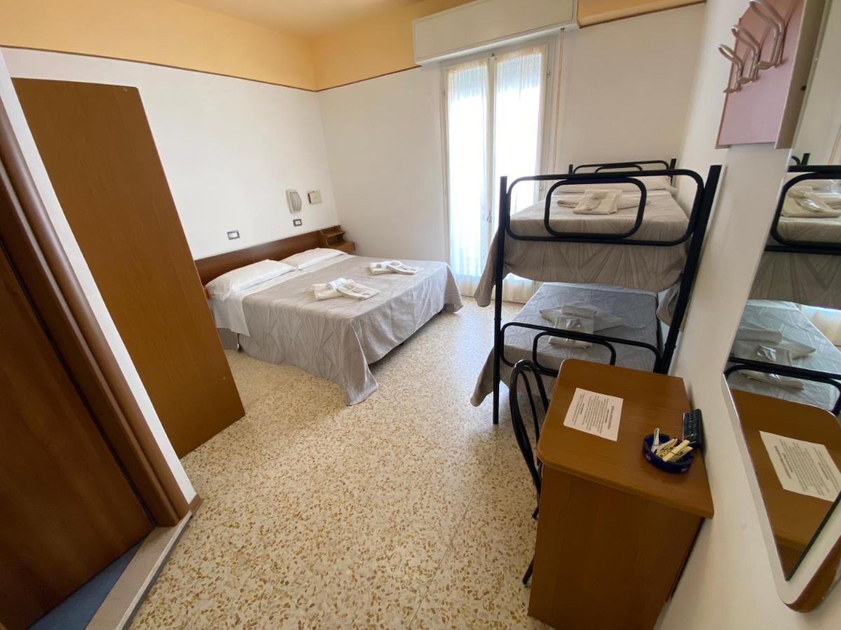 Hotel Nanni Garni Ρίμινι Εξωτερικό φωτογραφία