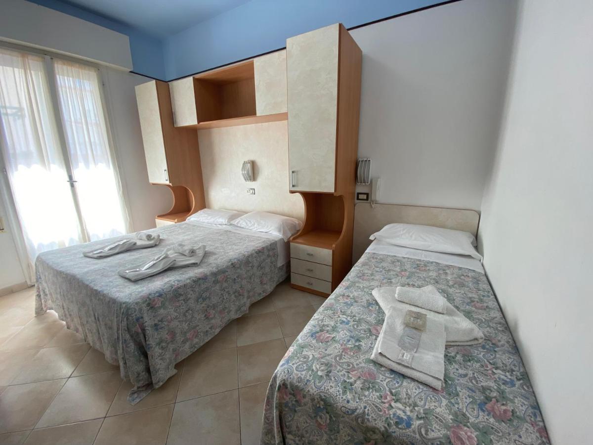 Hotel Nanni Garni Ρίμινι Εξωτερικό φωτογραφία